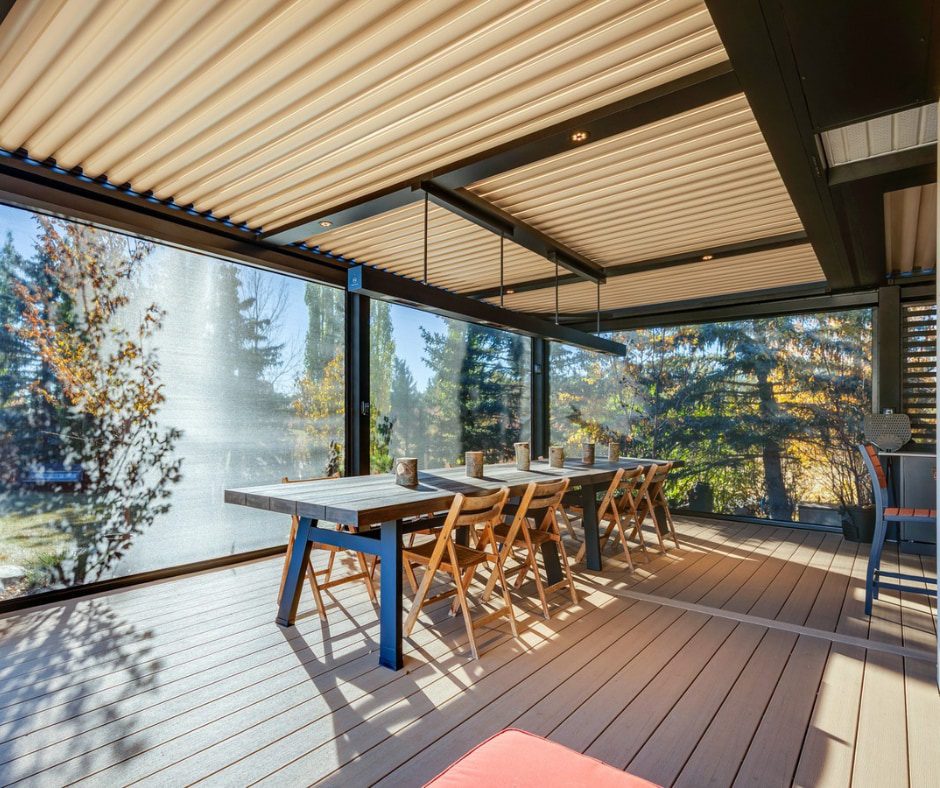 Outdoor Kitchen Entertaining Area